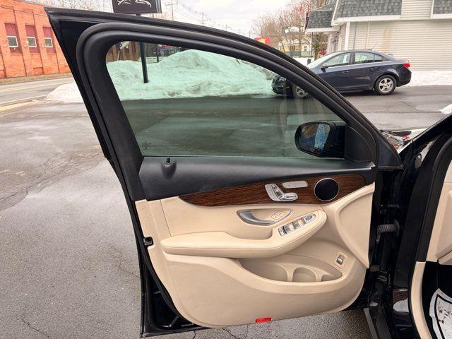 used 2022 Mercedes-Benz GLC 300 car, priced at $21,999