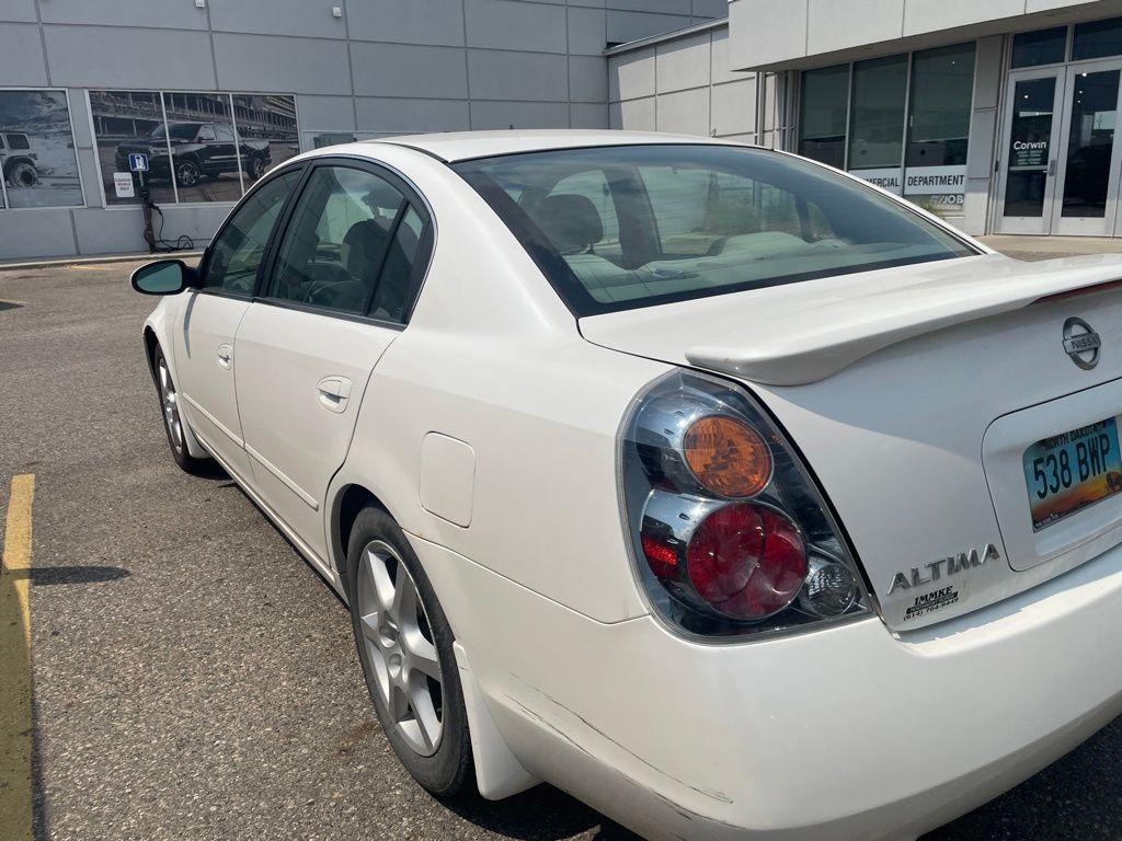 used 2003 Nissan Altima car, priced at $3,899