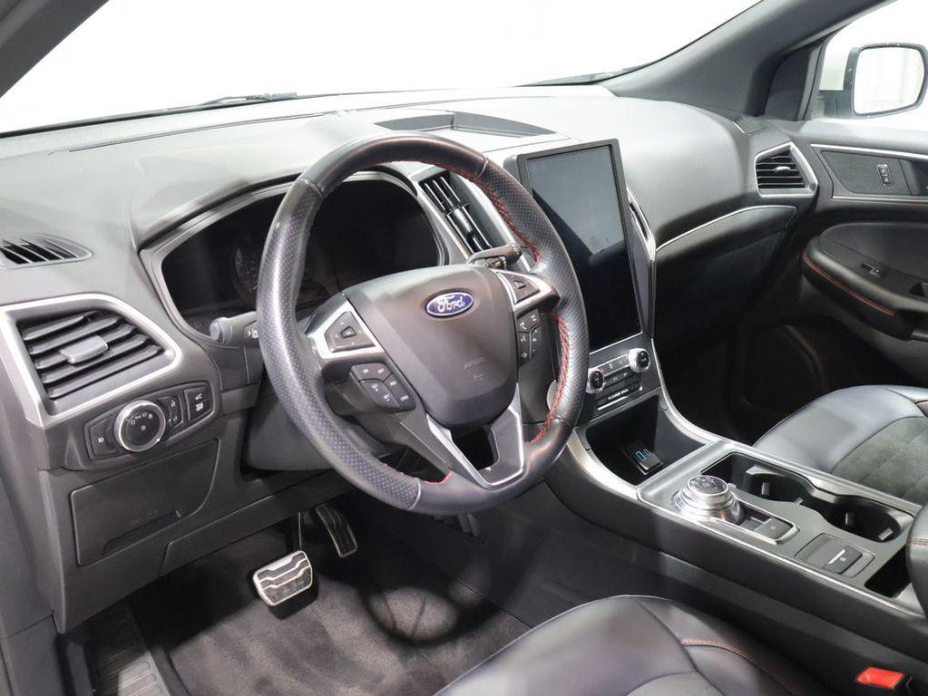 used 2024 Ford Edge car, priced at $26,453