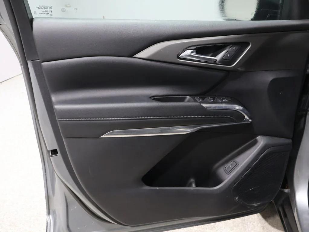 used 2024 Chevrolet Traverse car, priced at $32,875