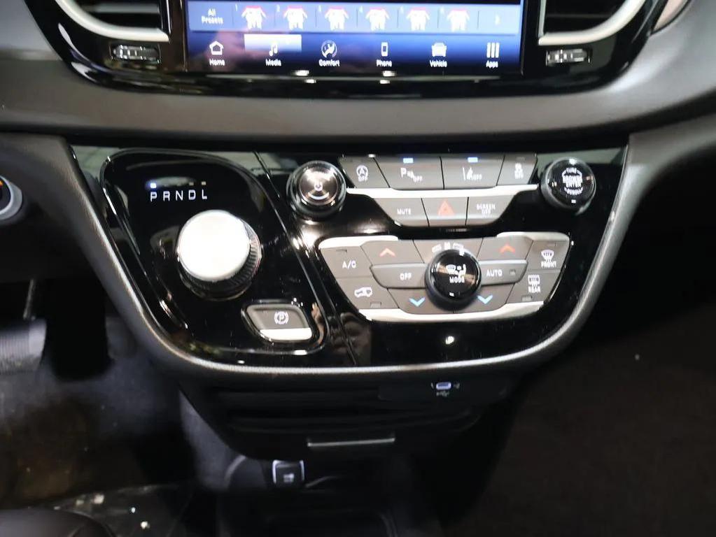 new 2026 Chrysler Voyager car, priced at $40,860