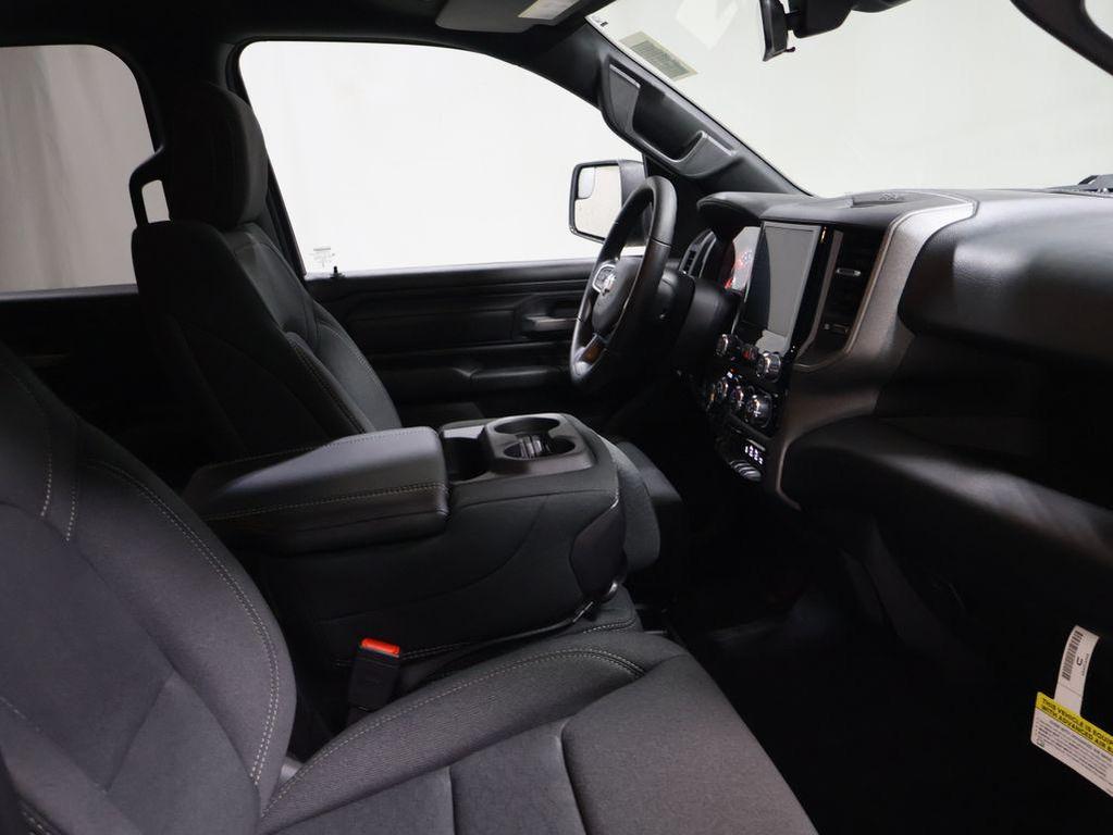 new 2025 Ram 1500 car, priced at $42,401