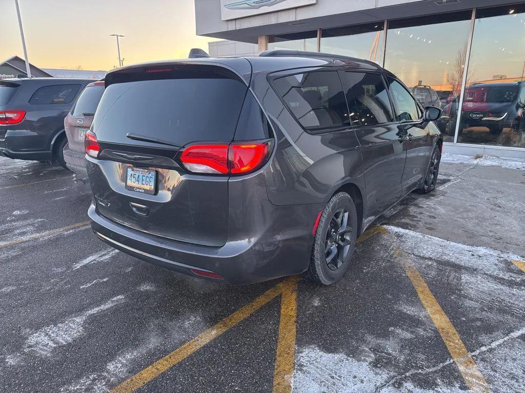 used 2019 Chrysler Pacifica car, priced at $19,000