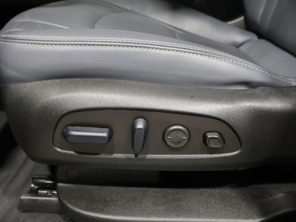used 2024 Buick Enclave car, priced at $29,000