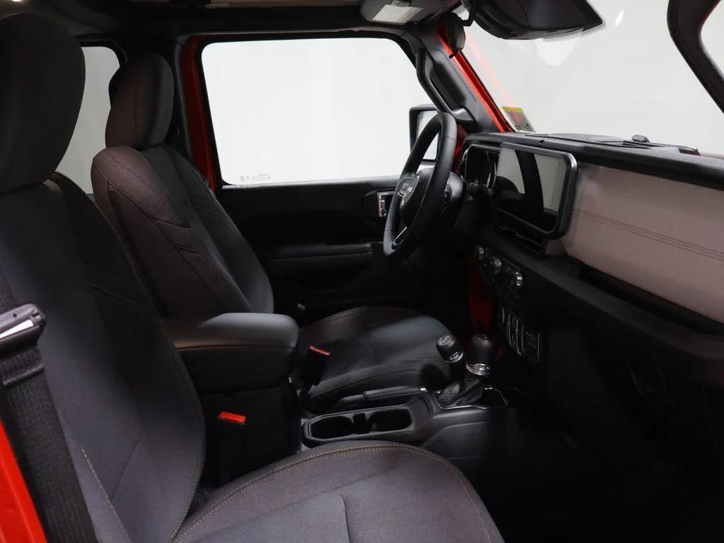 new 2026 Jeep Wrangler car, priced at $46,930