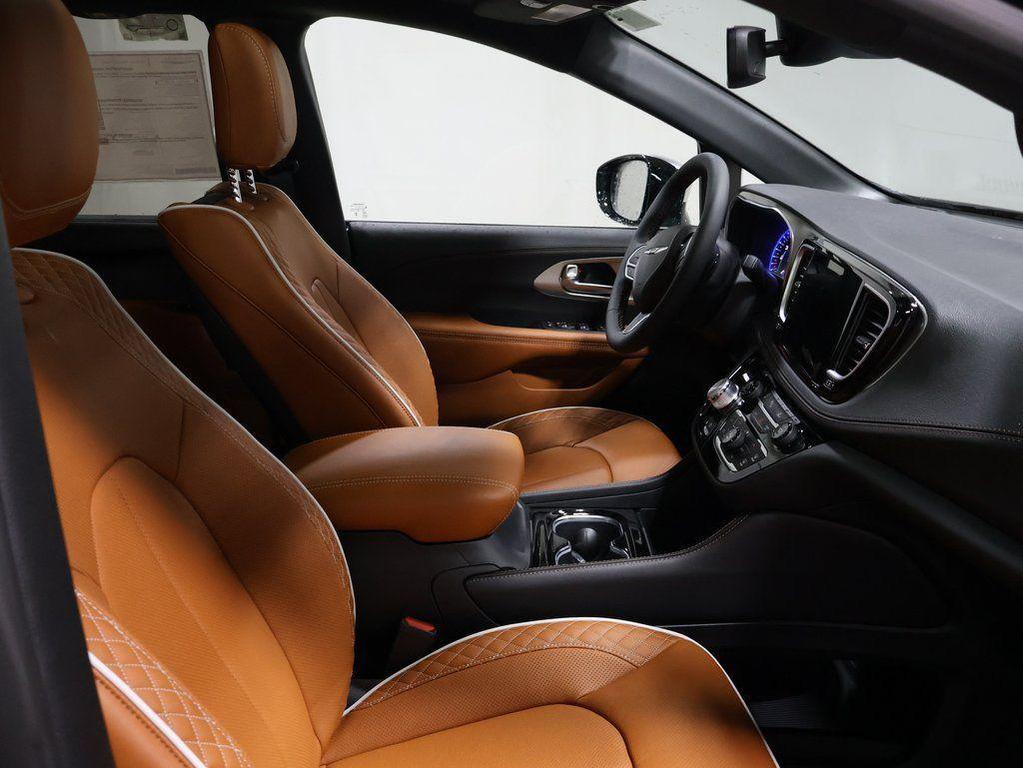 new 2026 Chrysler Pacifica car, priced at $53,976