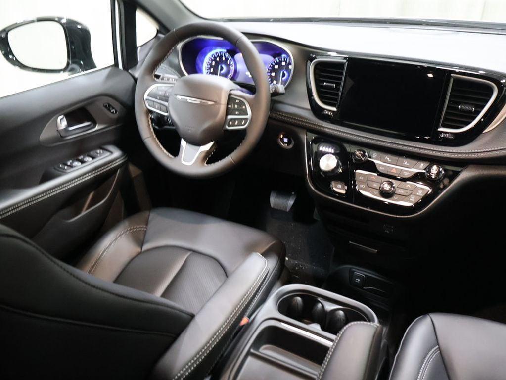 new 2027 Chrysler Pacifica car, priced at $47,595