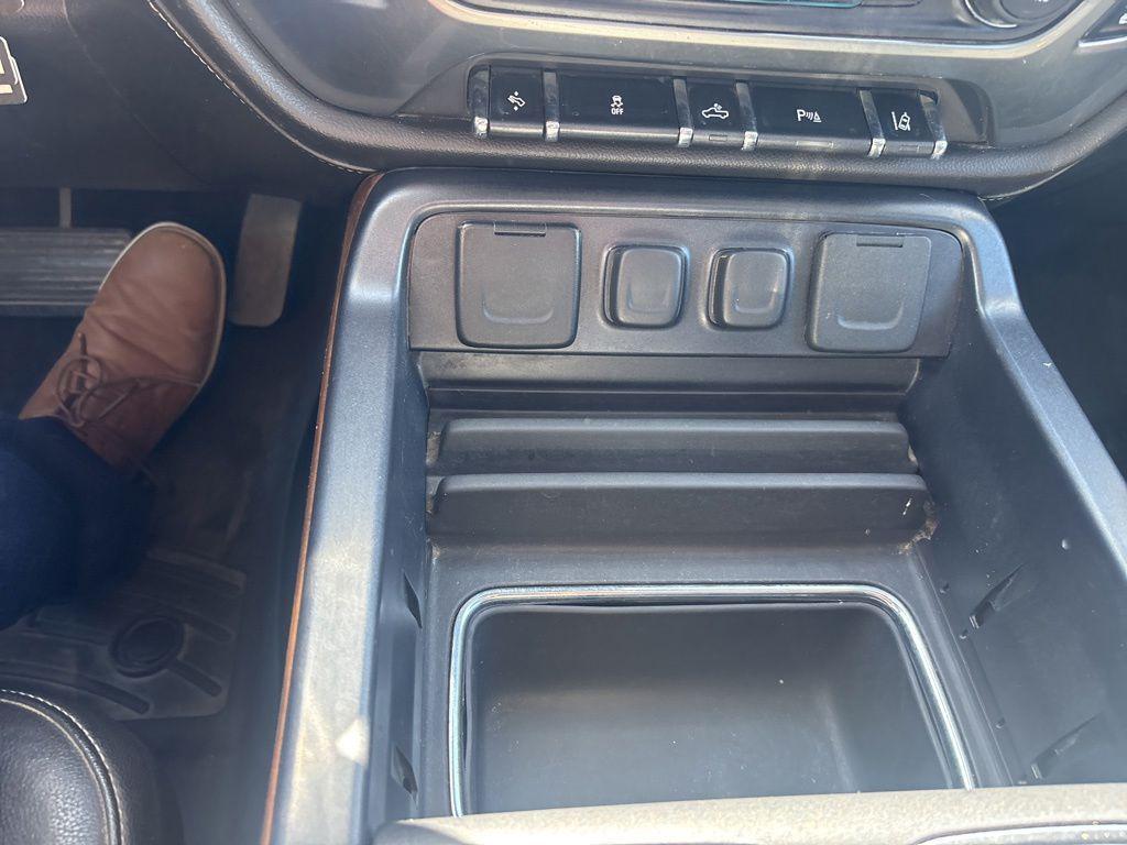 used 2015 Chevrolet Silverado 1500 car, priced at $6,750