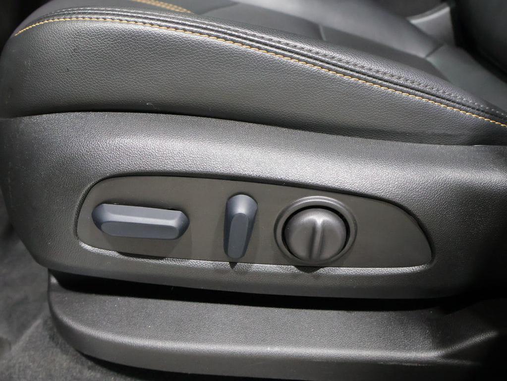 used 2024 Chevrolet Equinox car, priced at $28,676