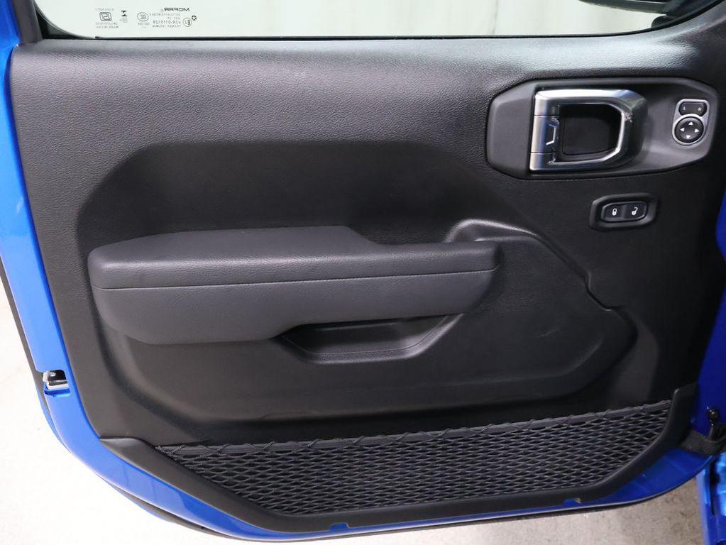 new 2026 Jeep Wrangler car, priced at $47,907