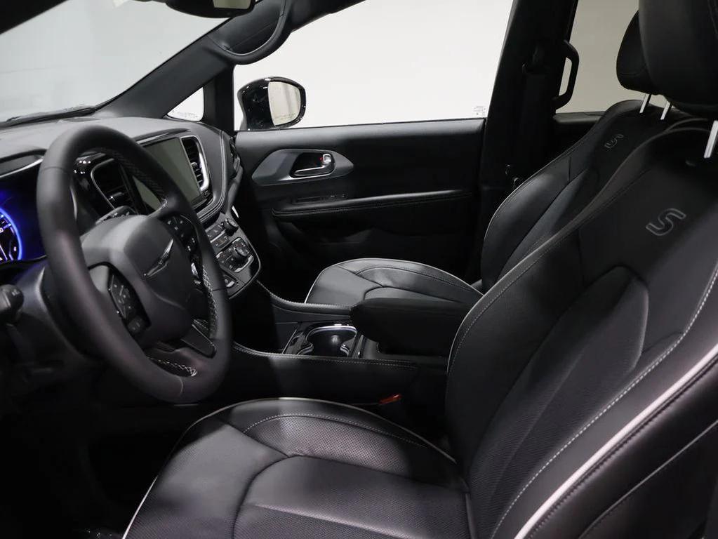 new 2026 Chrysler Pacifica car, priced at $50,625