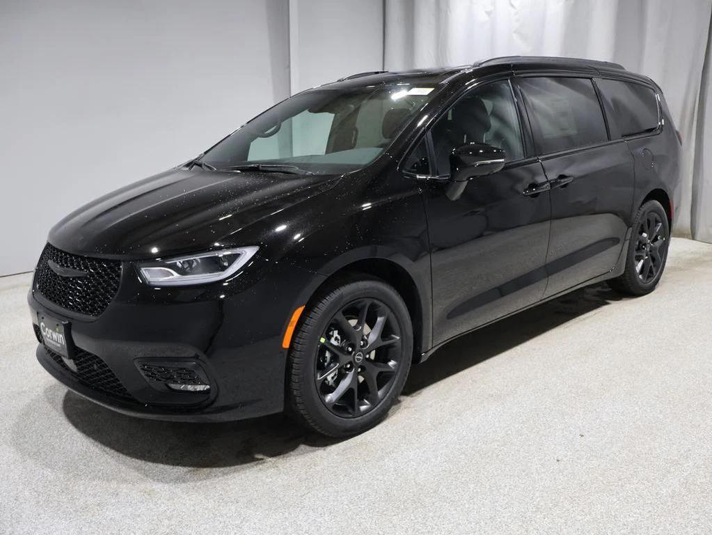 new 2026 Chrysler Pacifica car, priced at $50,625