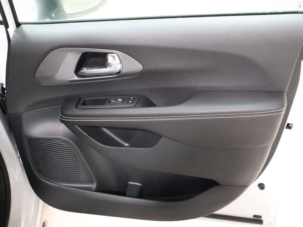 new 2026 Chrysler Voyager car, priced at $40,365