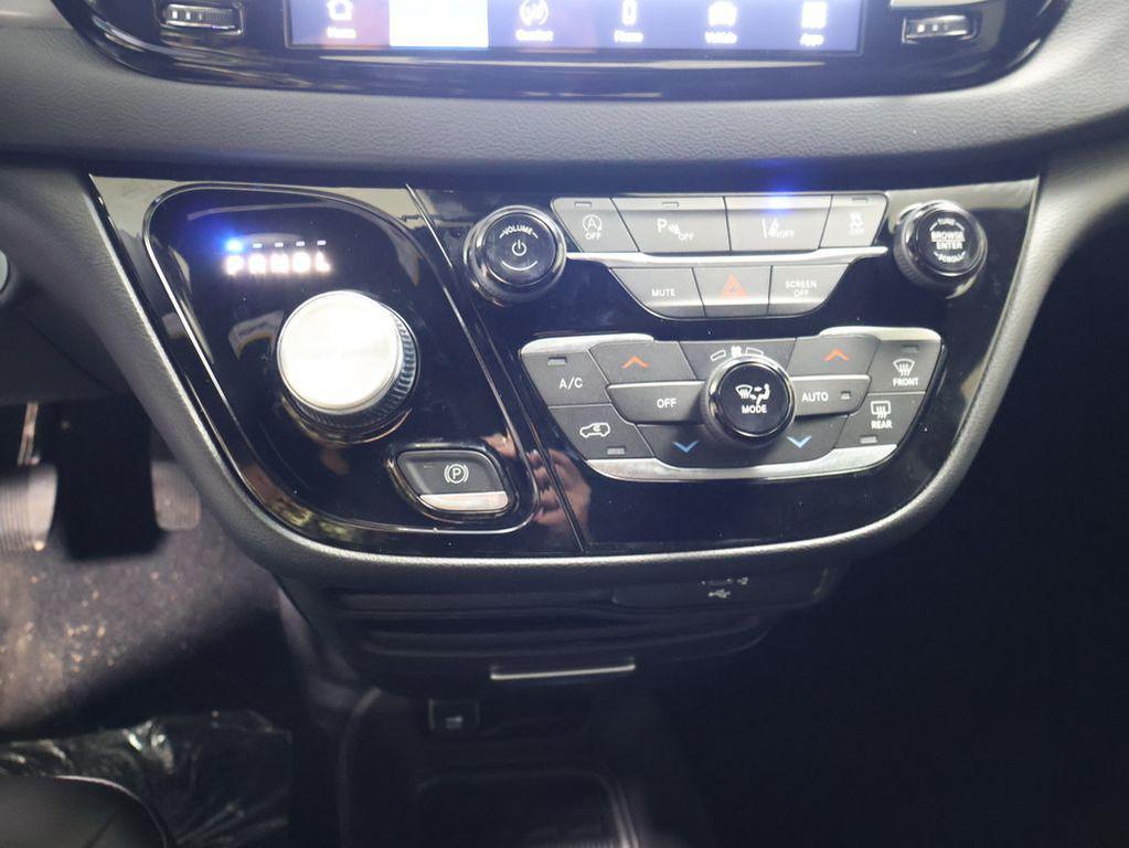 new 2026 Chrysler Voyager car, priced at $40,365