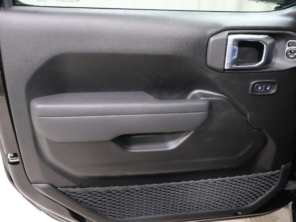 new 2026 Jeep Gladiator car, priced at $48,087