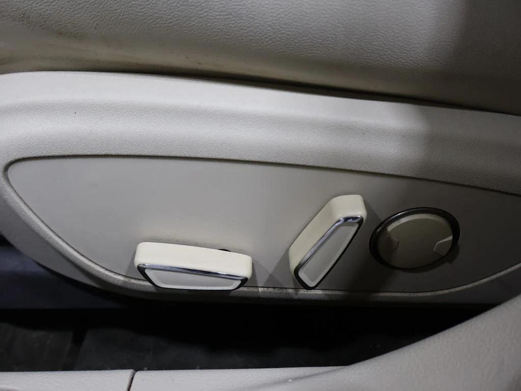 used 2013 Lincoln MKZ car, priced at $7,750