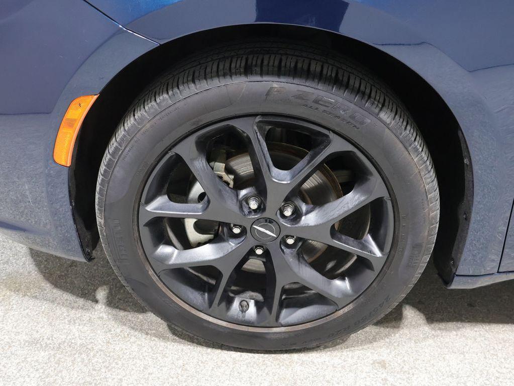 used 2025 Chrysler Pacifica car, priced at $33,200