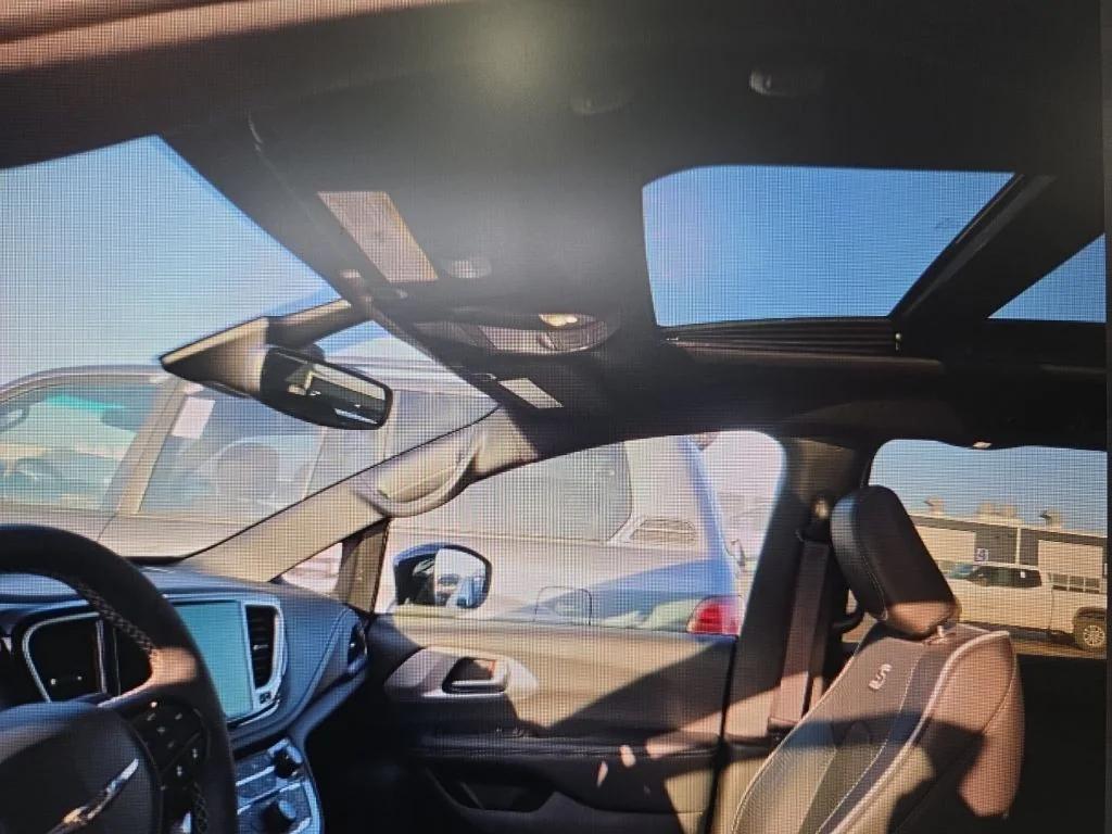 used 2025 Chrysler Pacifica car, priced at $36,000