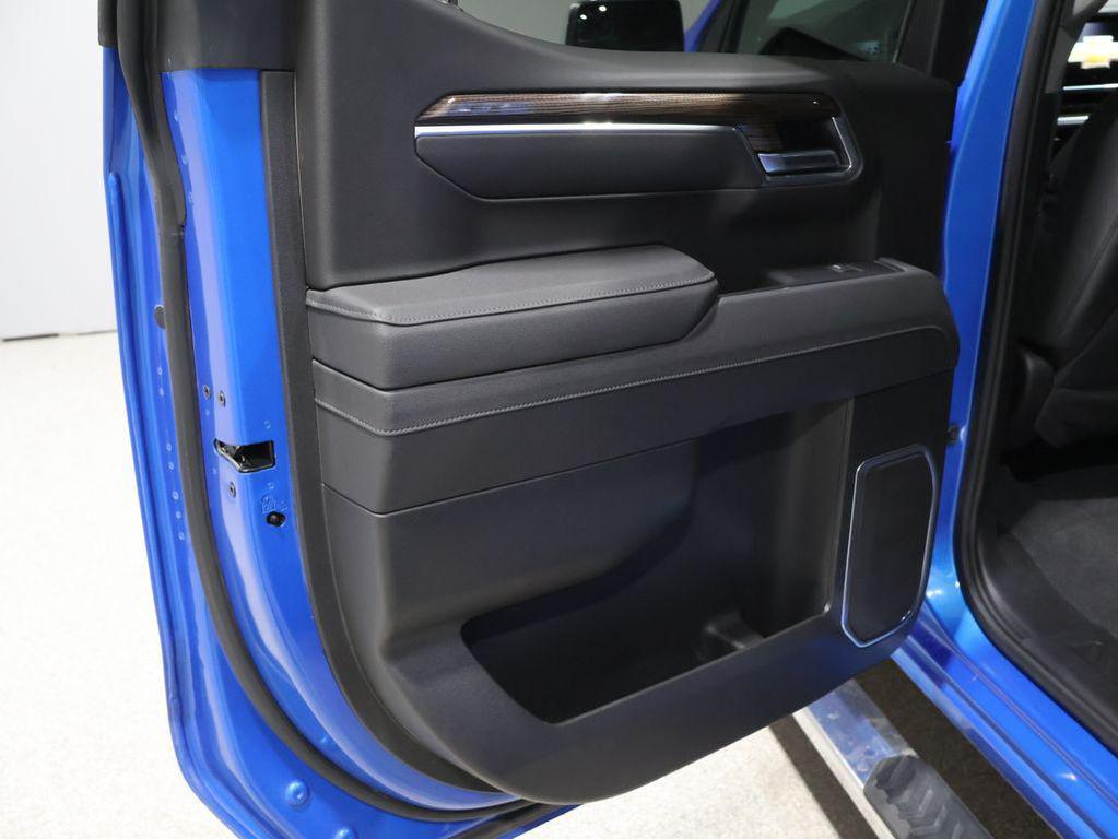 used 2025 Chevrolet Silverado 1500 car, priced at $40,000