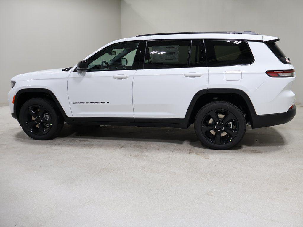 new 2025 Jeep Grand Cherokee L car, priced at $44,744