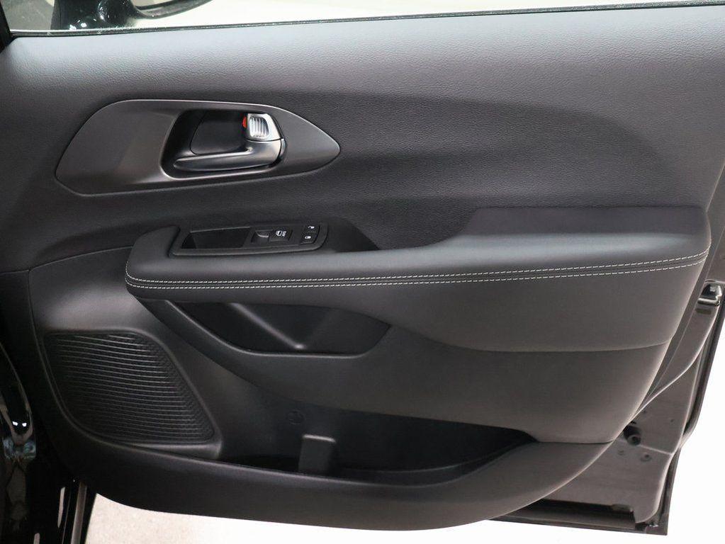 new 2026 Chrysler Pacifica car, priced at $49,068