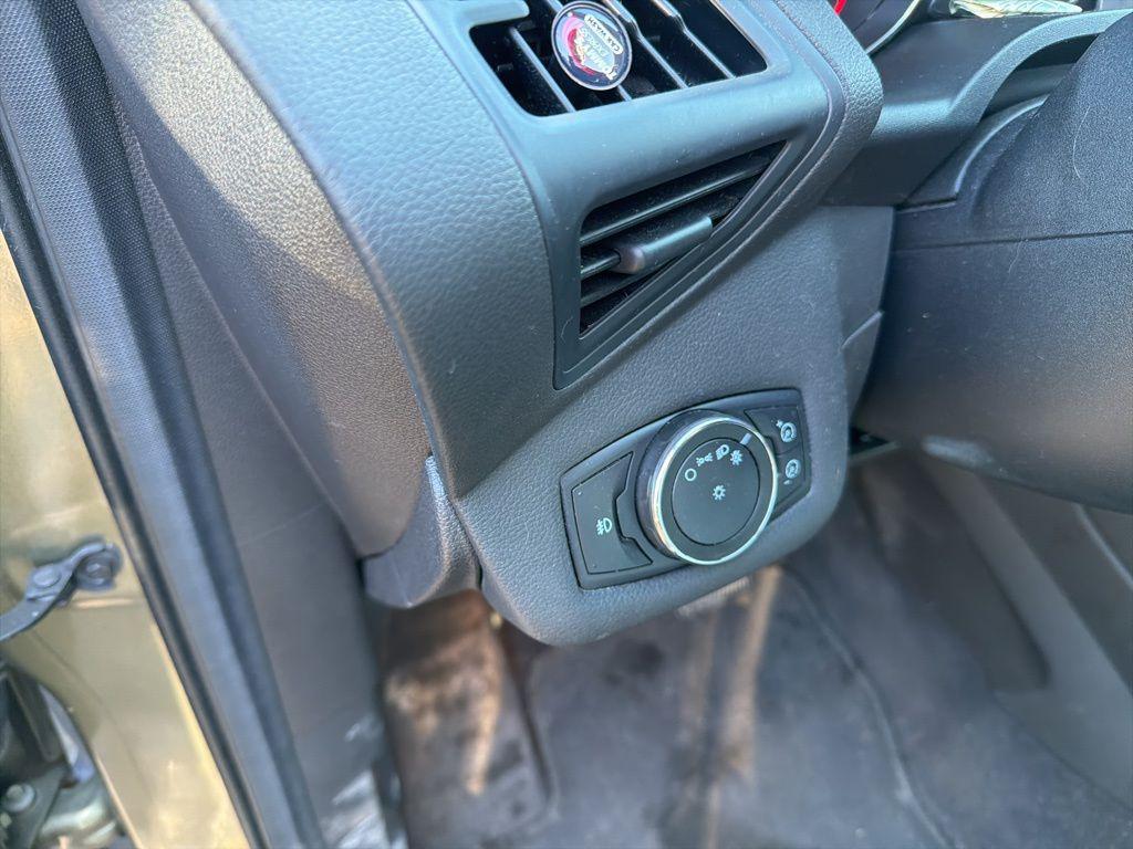 used 2013 Ford Escape car, priced at $8,500