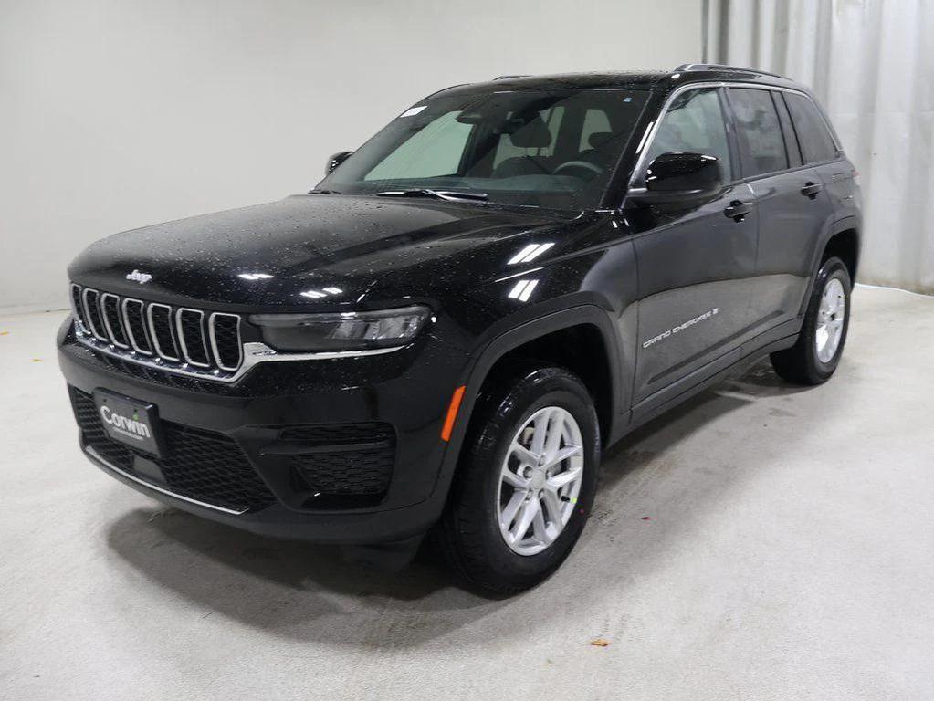 new 2025 Jeep Grand Cherokee car, priced at $41,037