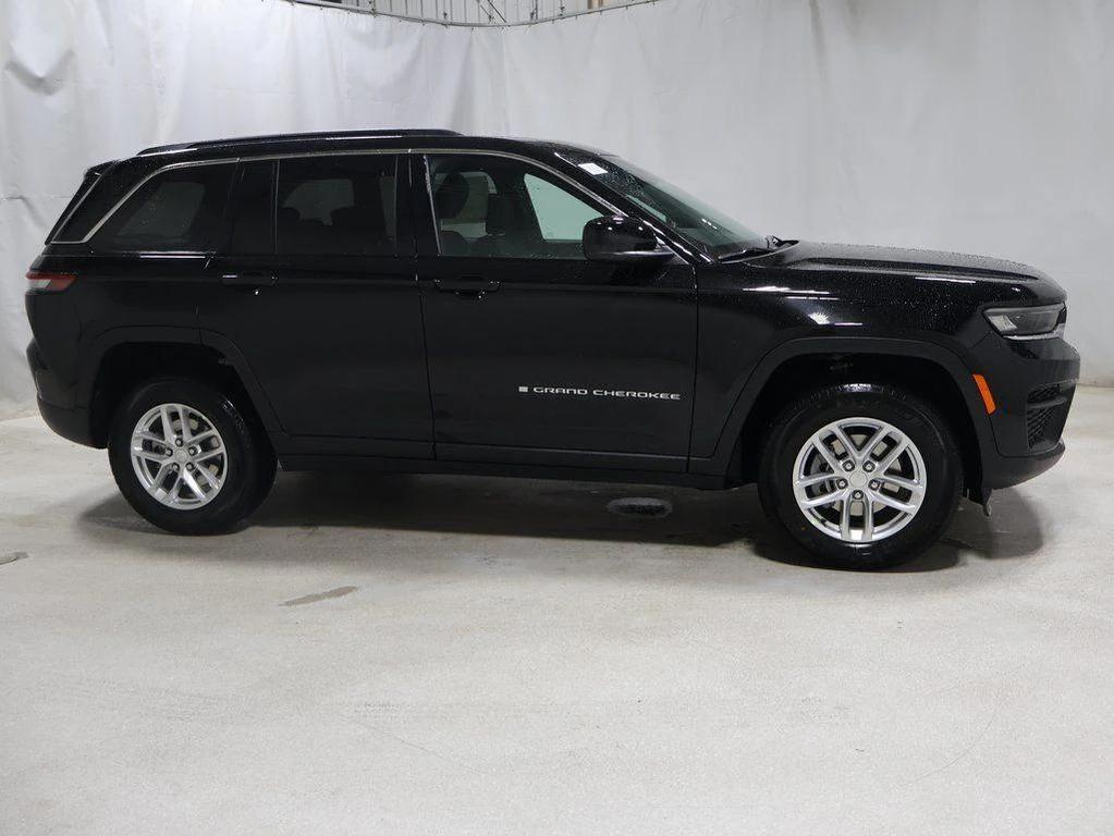 new 2025 Jeep Grand Cherokee car, priced at $41,037