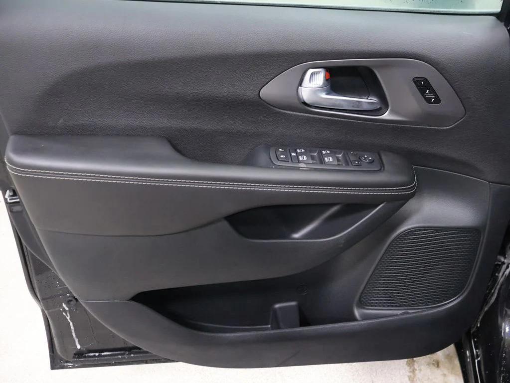 new 2026 Chrysler Pacifica car, priced at $42,066