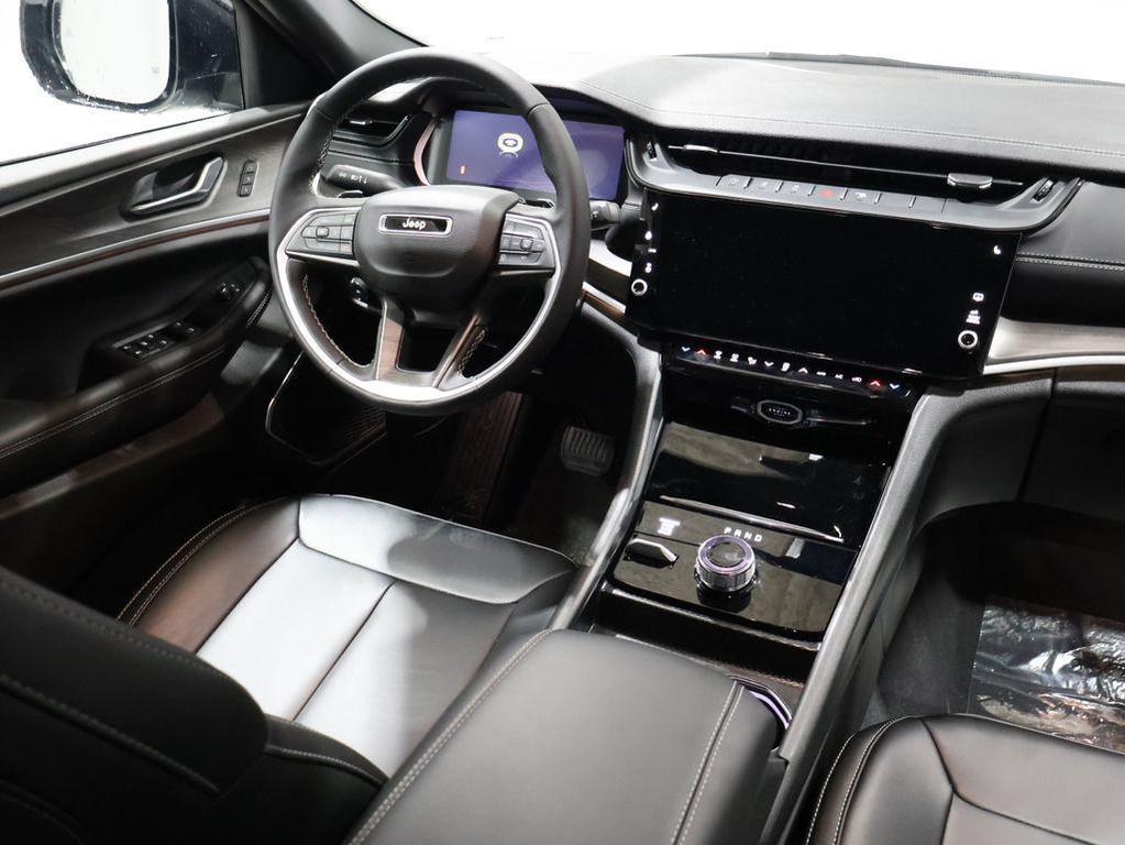 new 2026 Jeep Grand Cherokee L car, priced at $48,586