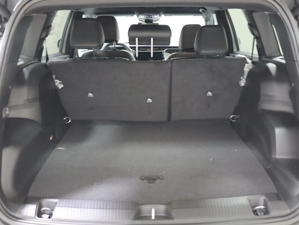 new 2026 Jeep Cherokee car, priced at $42,815