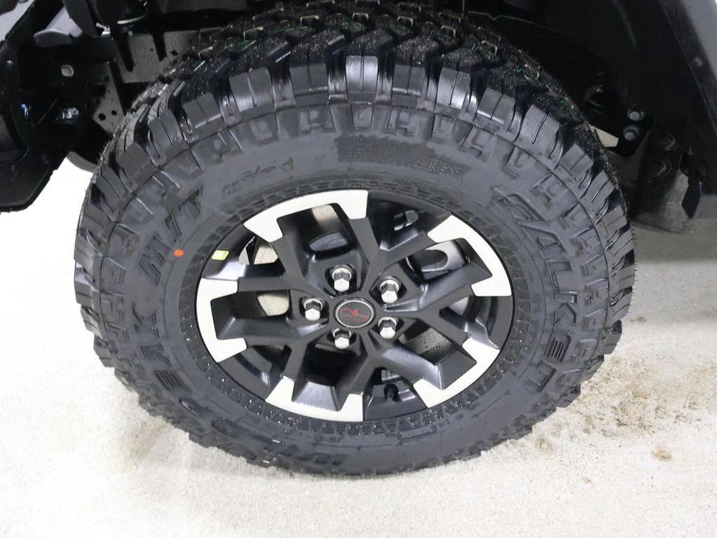 new 2026 Jeep Gladiator car, priced at $64,030