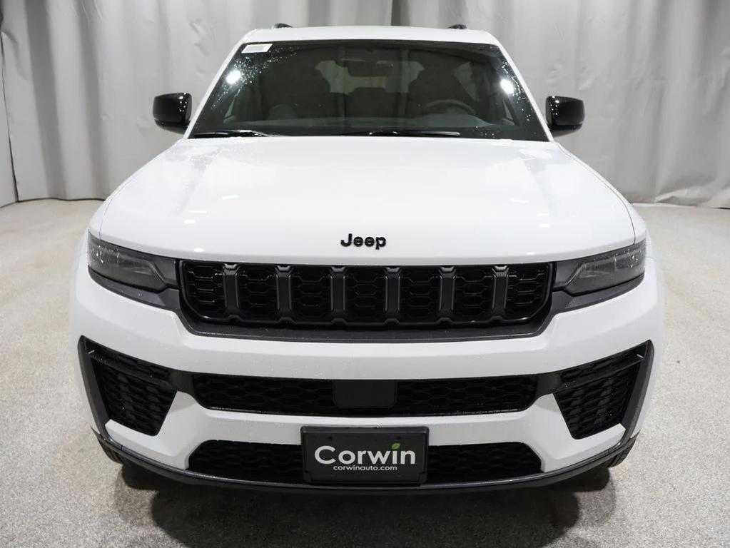 new 2026 Jeep Grand Cherokee car, priced at $48,575