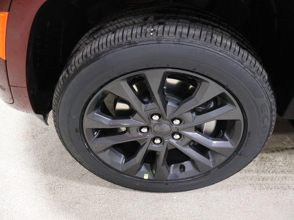 new 2026 Jeep Grand Cherokee L car, priced at $56,625