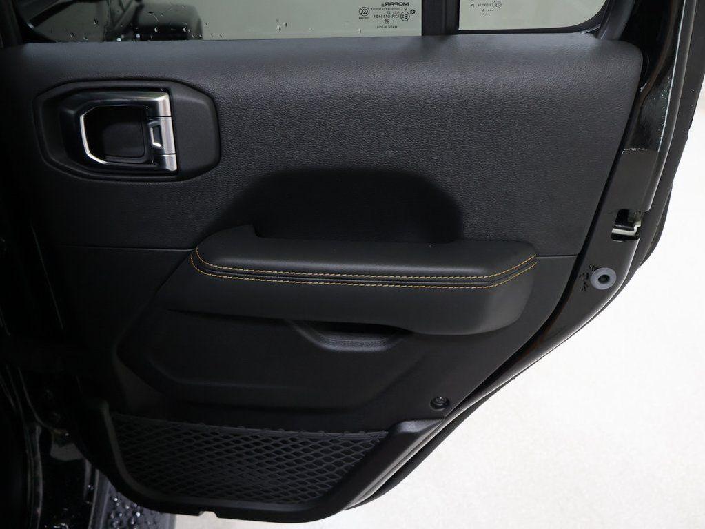 new 2025 Jeep Wrangler car, priced at $49,164