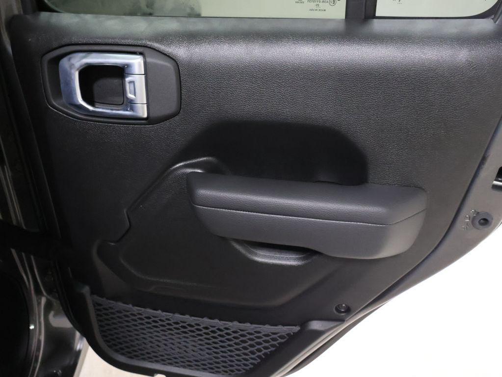 new 2026 Jeep Gladiator car, priced at $49,695