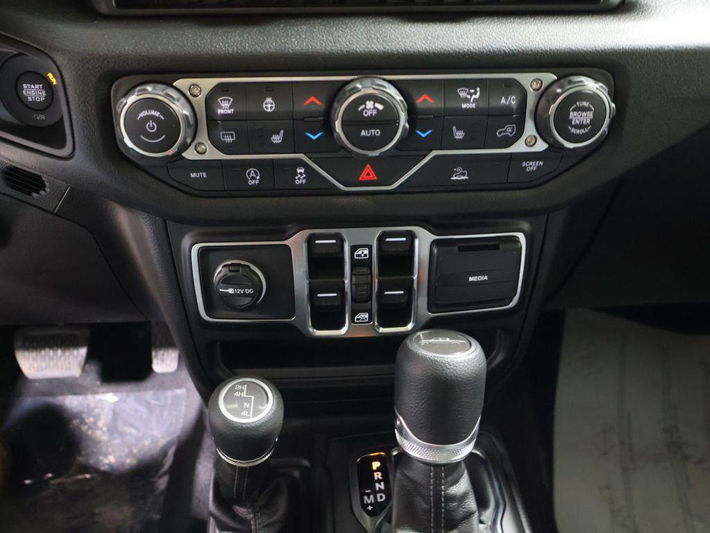 new 2026 Jeep Gladiator car, priced at $49,695