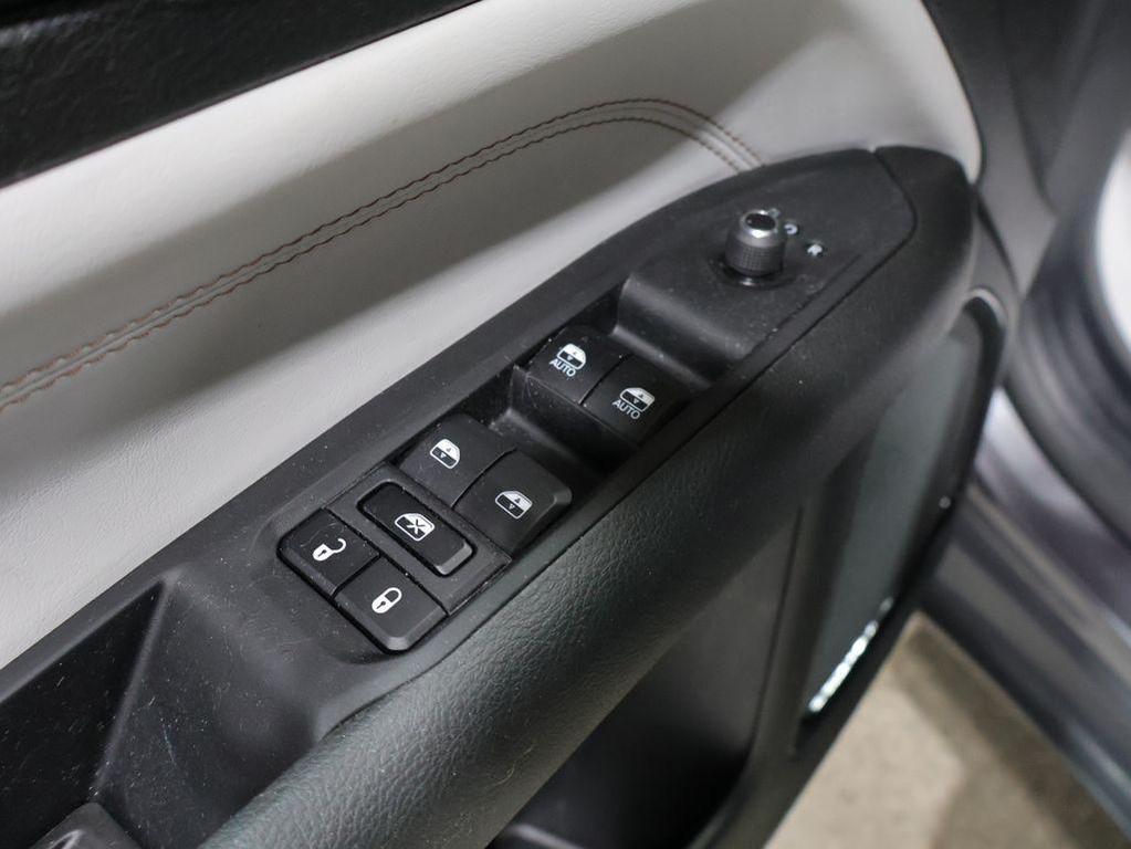 used 2024 Jeep Compass car, priced at $27,091