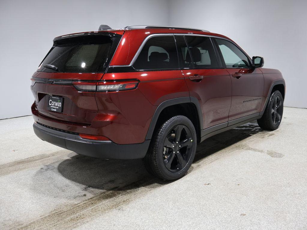 new 2026 Jeep Grand Cherokee car, priced at $51,625