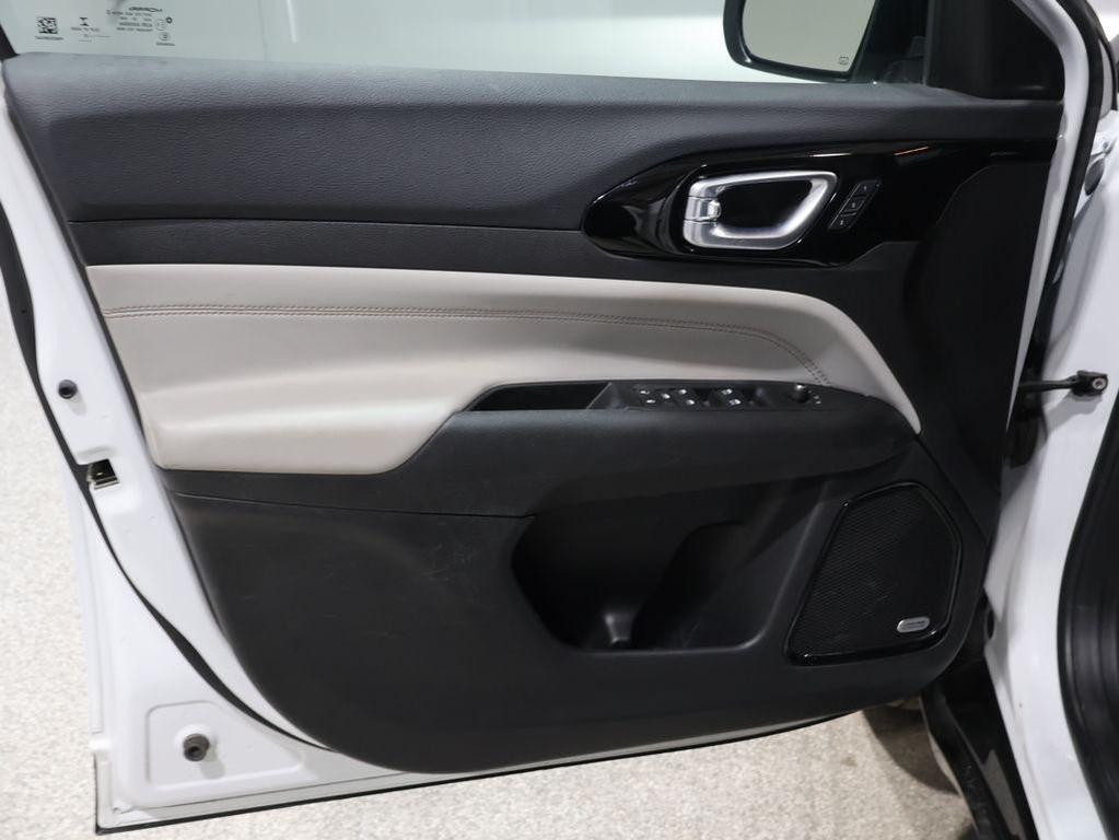 used 2022 Jeep Compass car, priced at $21,650