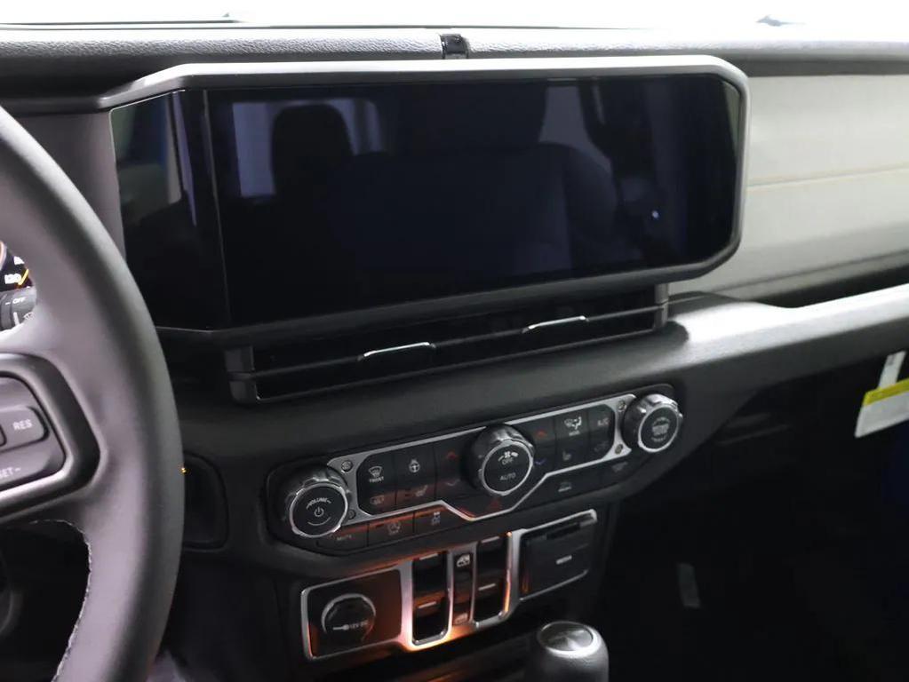 new 2026 Jeep Gladiator car, priced at $47,600