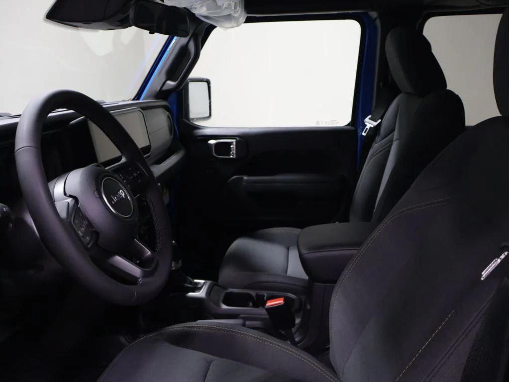 new 2026 Jeep Gladiator car, priced at $47,600