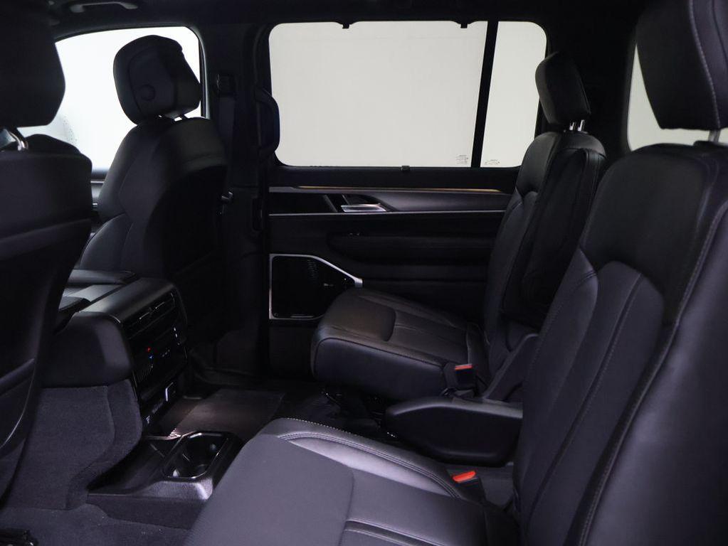 new 2026 Jeep Grand Wagoneer L car, priced at $87,275