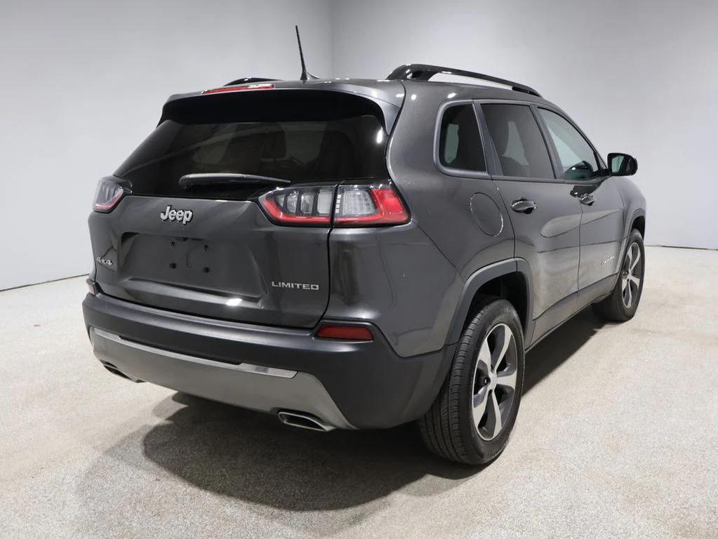used 2022 Jeep Cherokee car, priced at $25,951