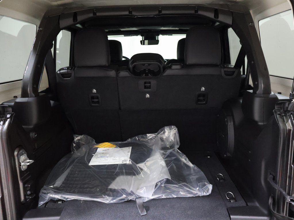 new 2025 Jeep Wrangler car, priced at $51,704