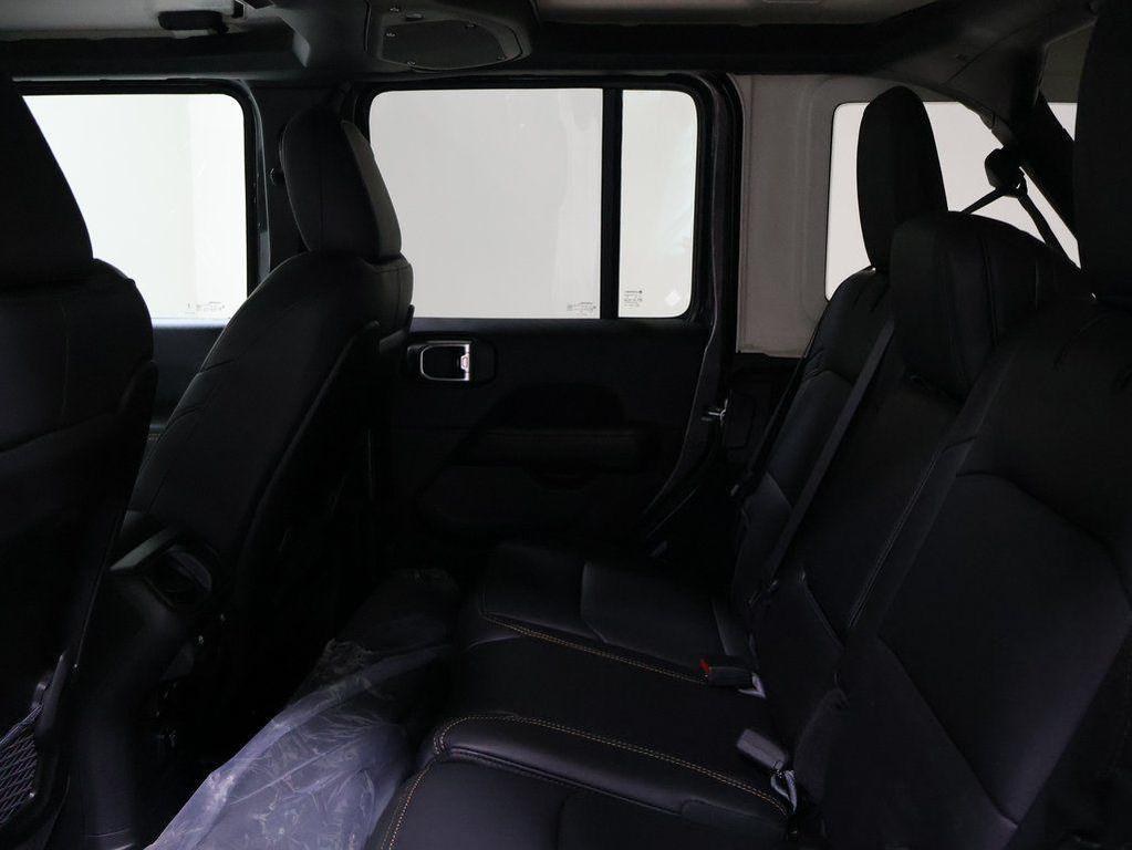 new 2025 Jeep Wrangler car, priced at $51,704