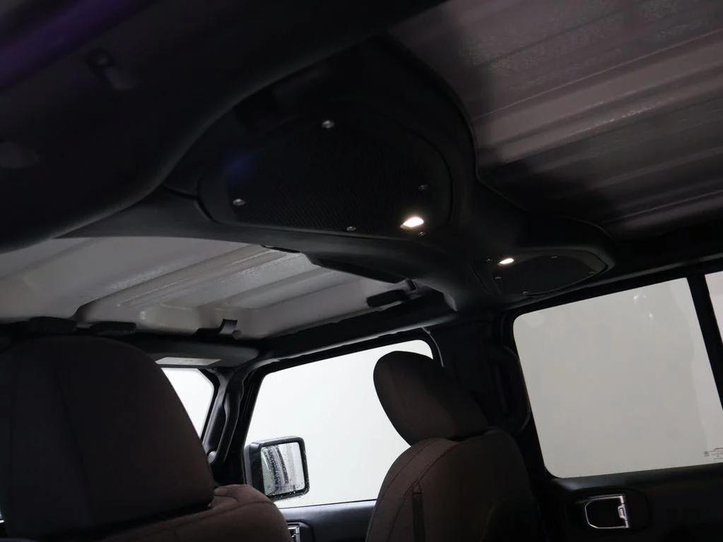 new 2026 Jeep Gladiator car, priced at $49,995