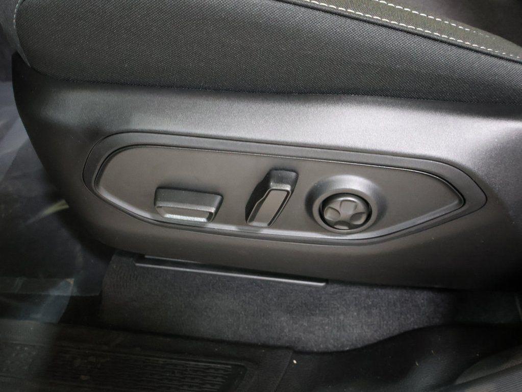 new 2025 Jeep Grand Cherokee car, priced at $39,056