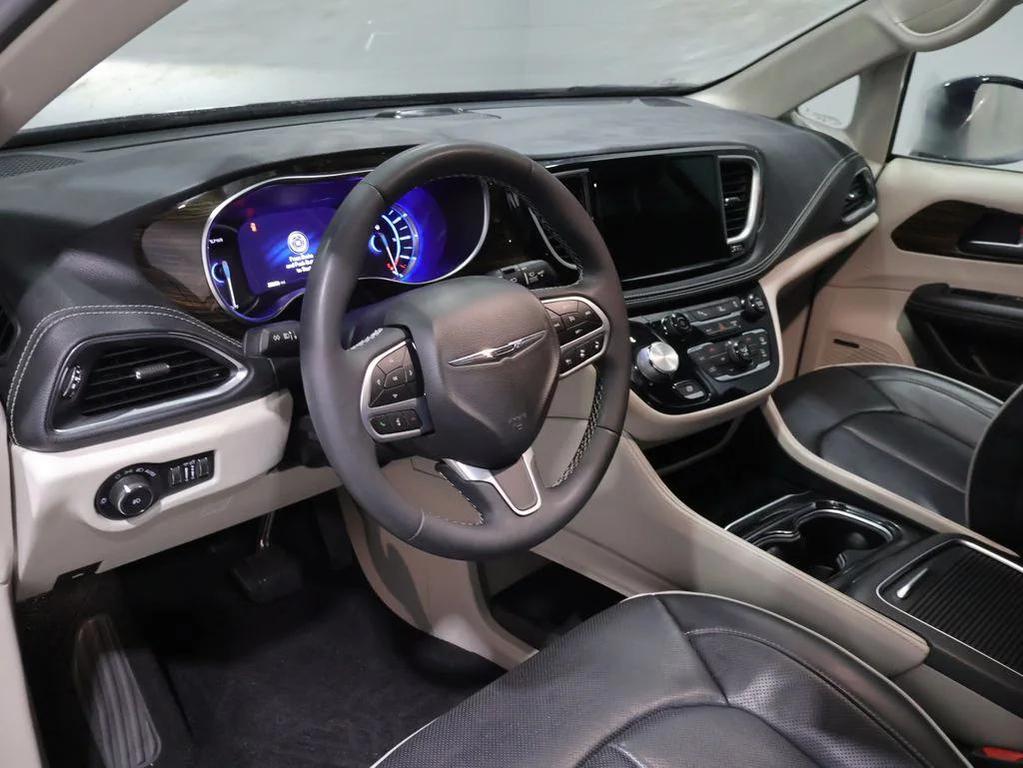 used 2022 Chrysler Pacifica Hybrid car, priced at $30,400