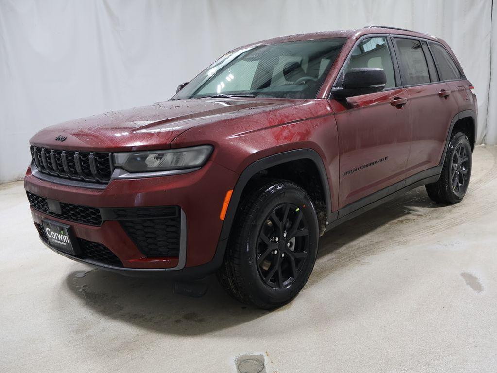 new 2026 Jeep Grand Cherokee car, priced at $48,075